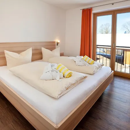 Seehotel und Appartements Schnöller Rieden Exterior foto